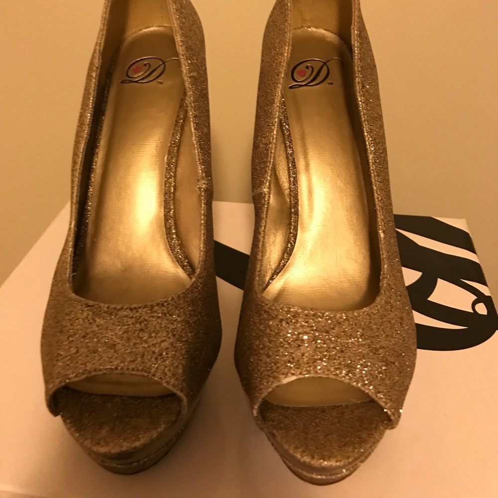 Good Sparkling Peep Toe High Heel